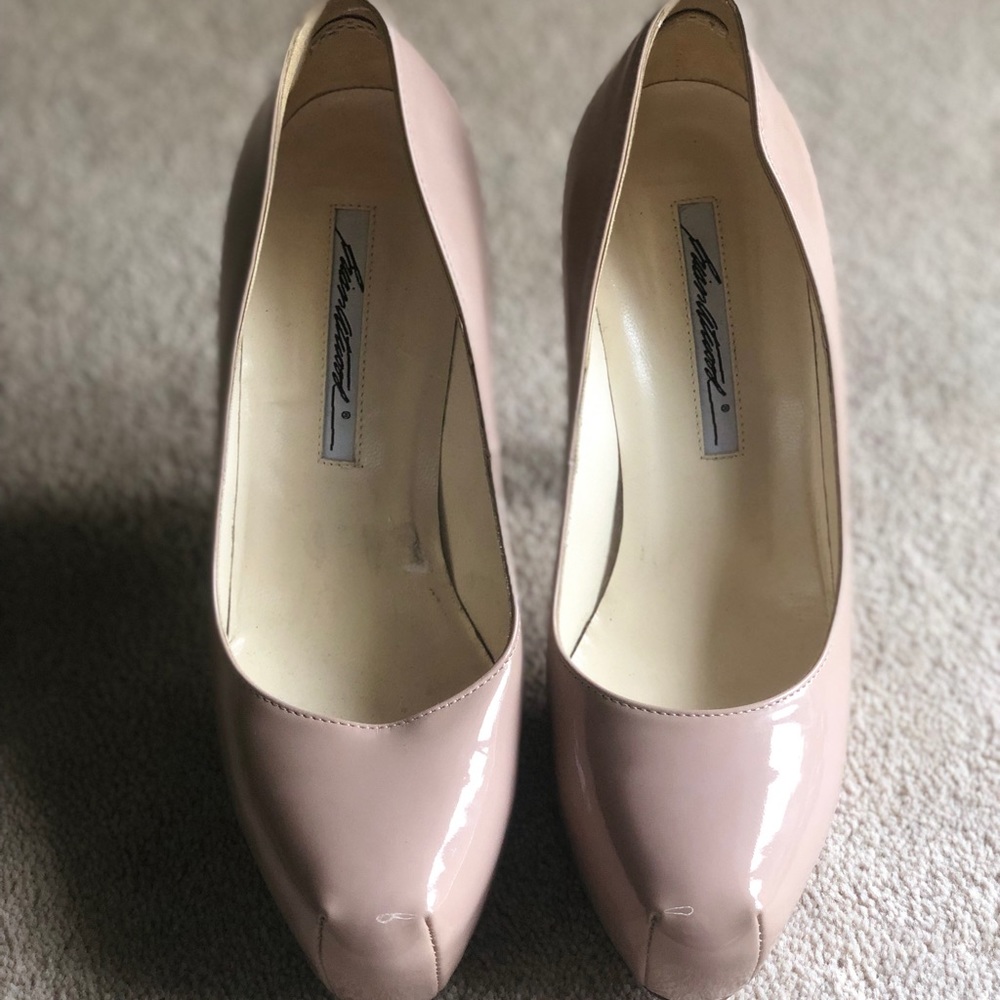 Brian Atwood size 37.5